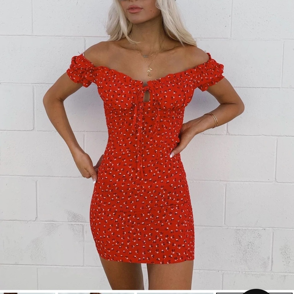 NWT Princess Polly Red Gracie off Shoulder Mini Floral Dress